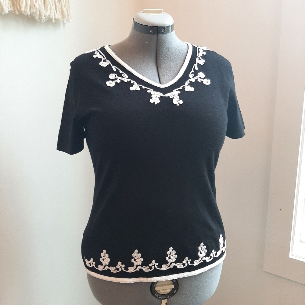 Nygard sweater top